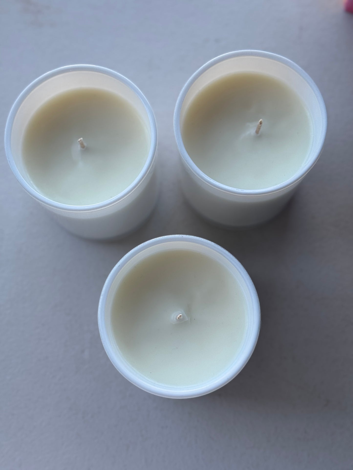 XL SOY CANDLE COCONUT & LIME slightly imperfect