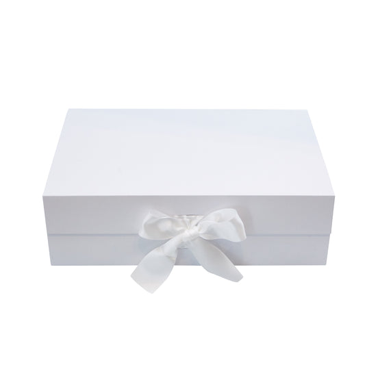 white ribbon silk bridesmaid box