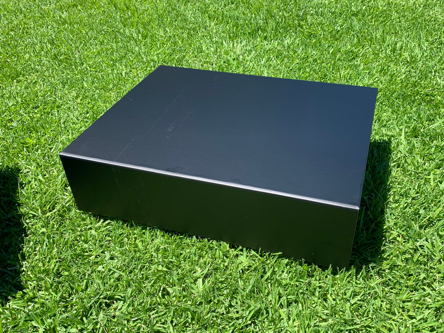 SECONDS Black Magnetic XL Rigid Box