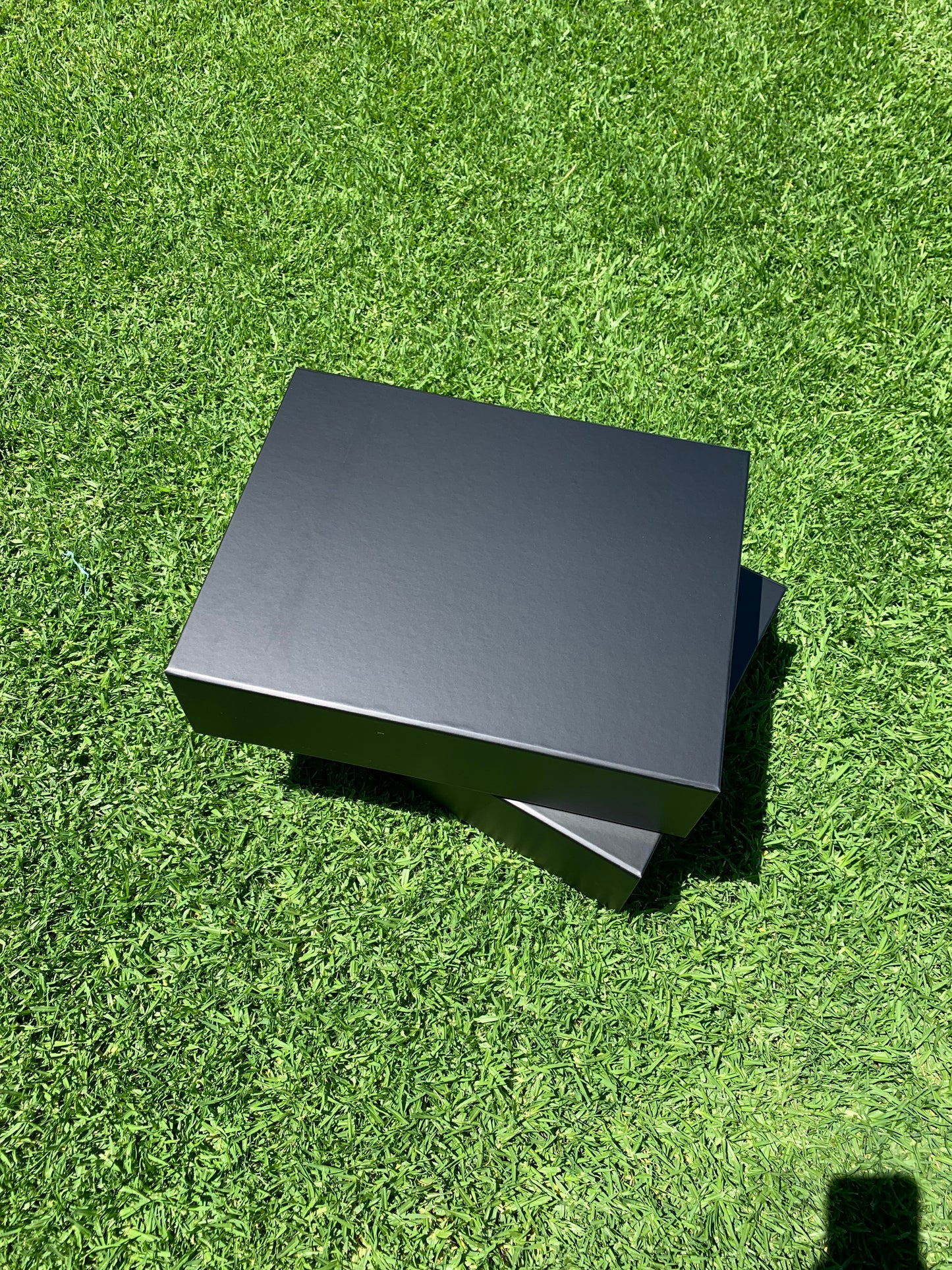 SECONDS Black Magnetic XL Rigid Box