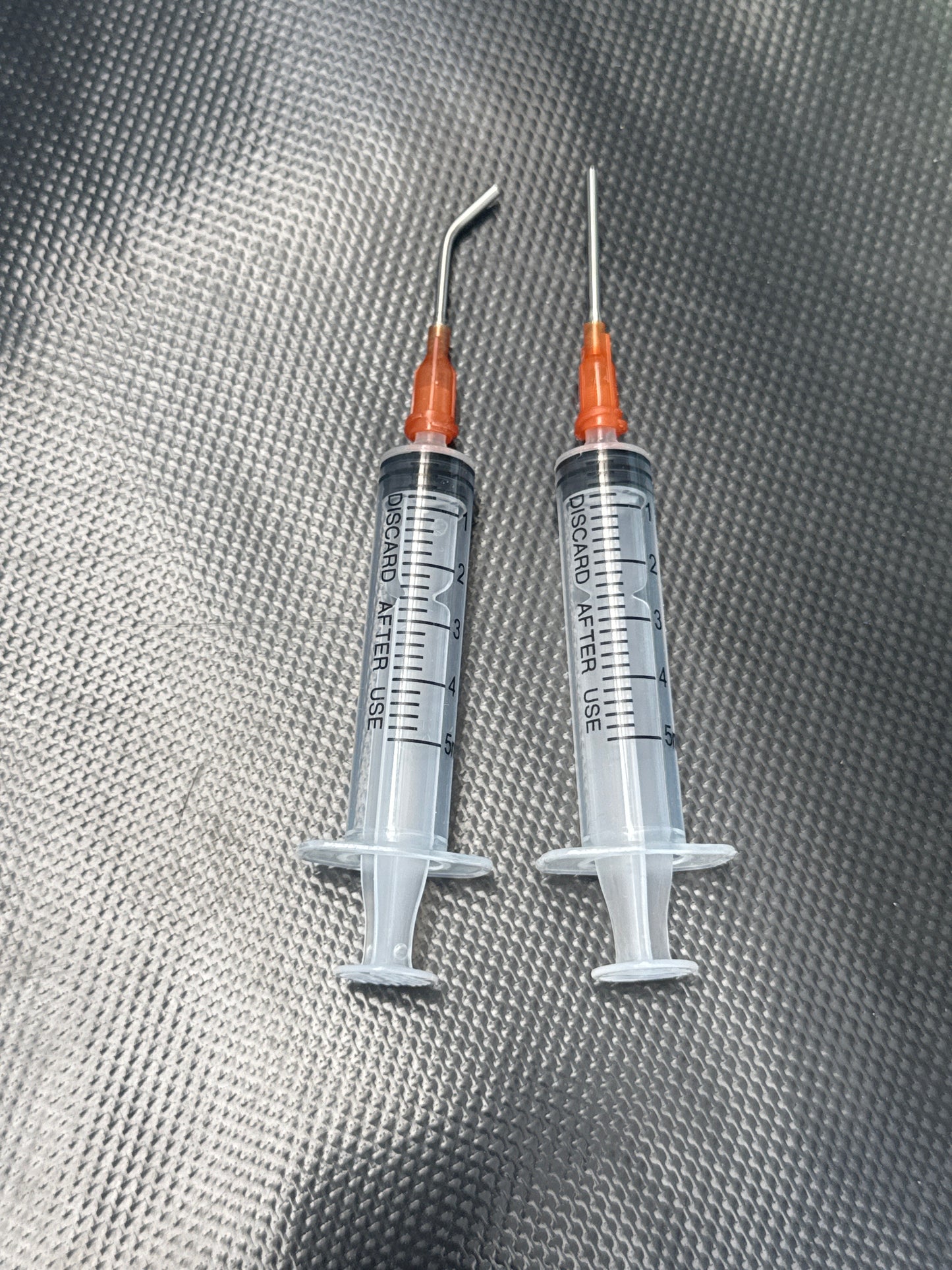 Syringe | Curved or straight  Blunt Tip