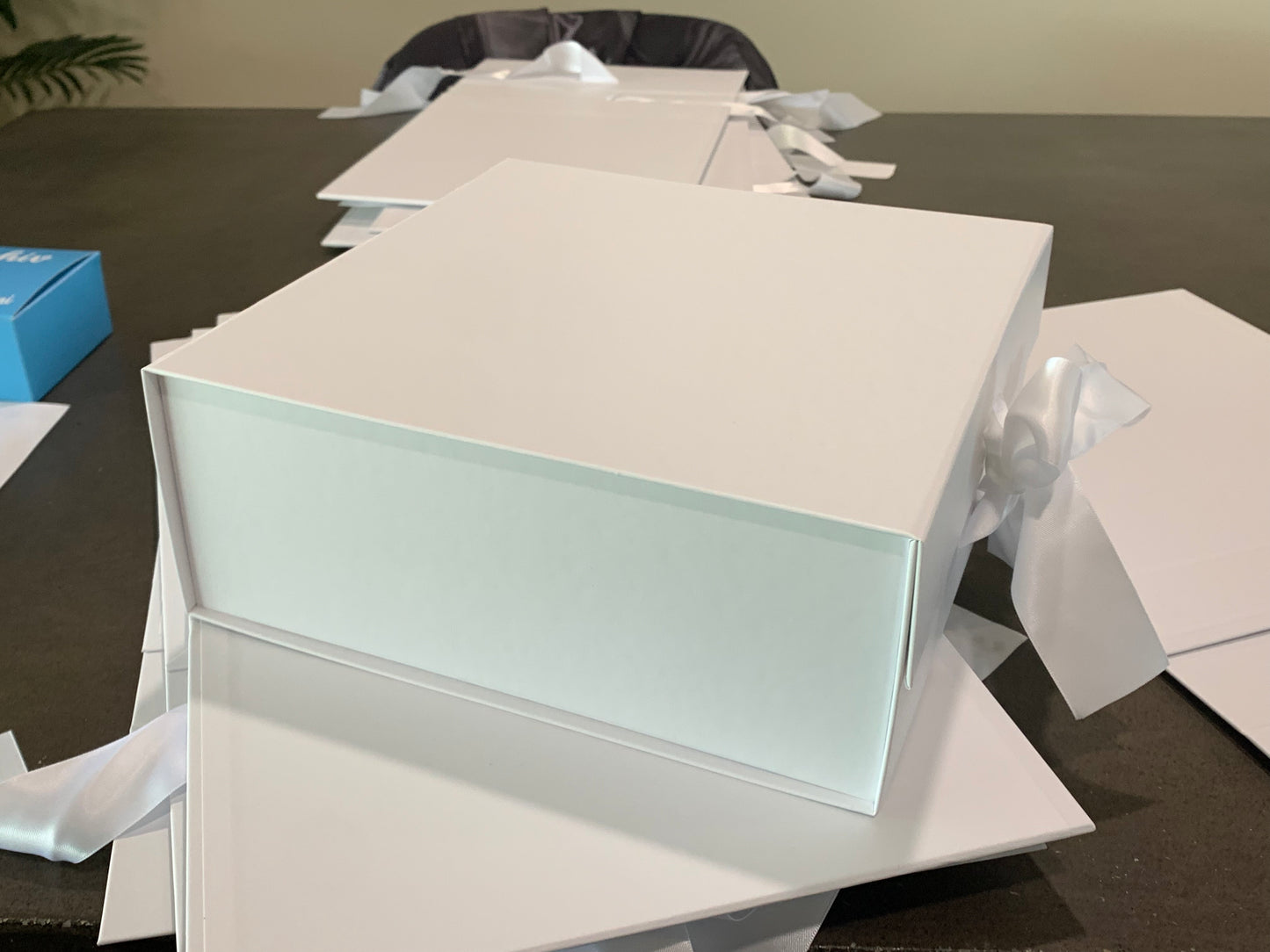 White  Magnetic Medium Square White Ribbon Rigid Box