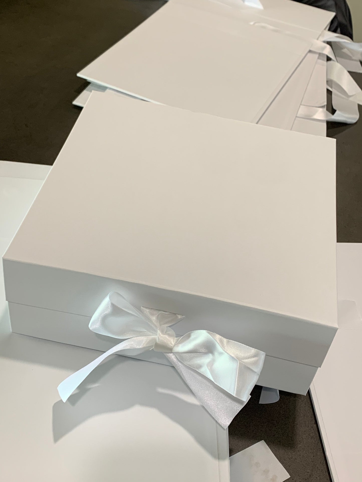White  Magnetic Medium Square White Ribbon Rigid Box
